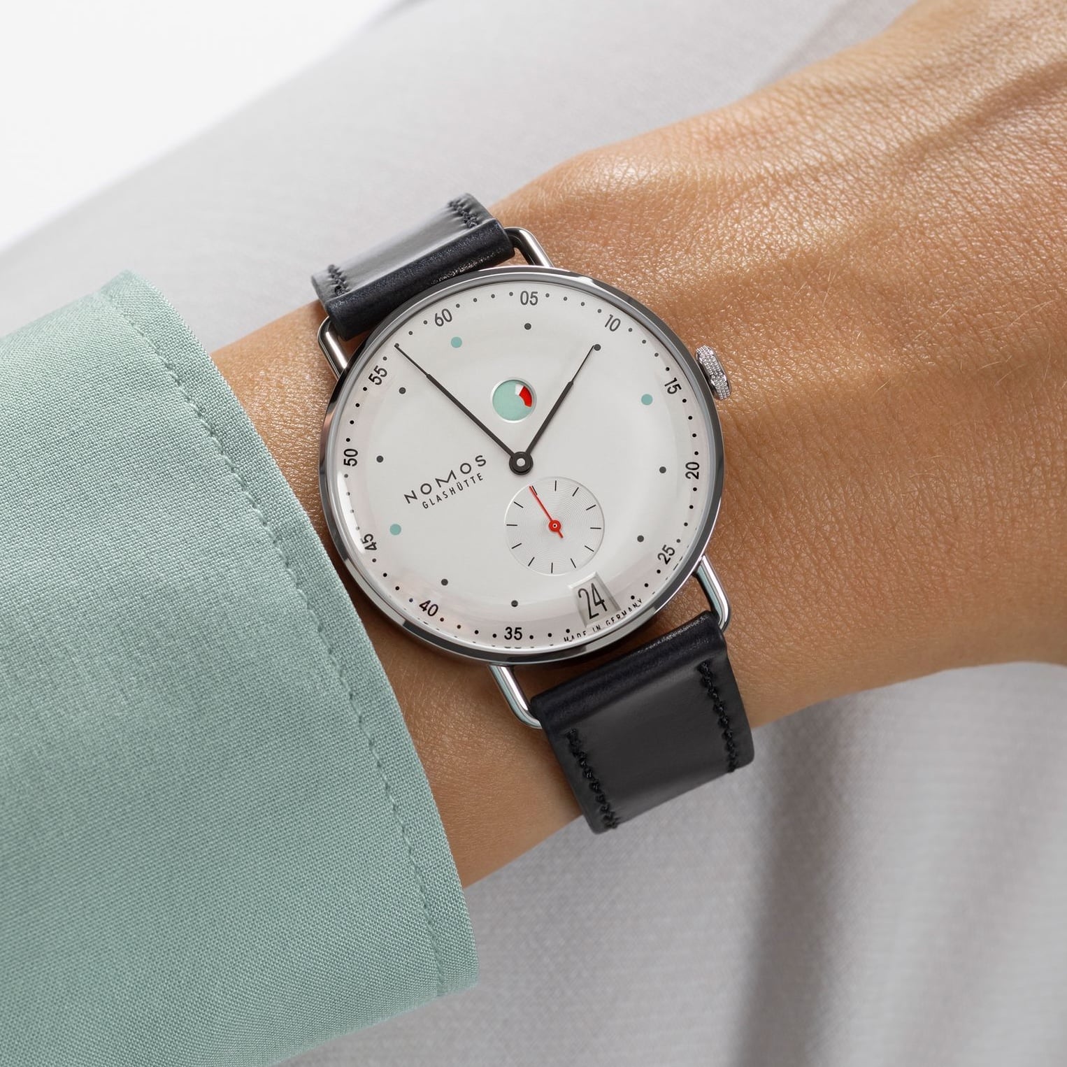 Nomos Metro Ice Blue - photo