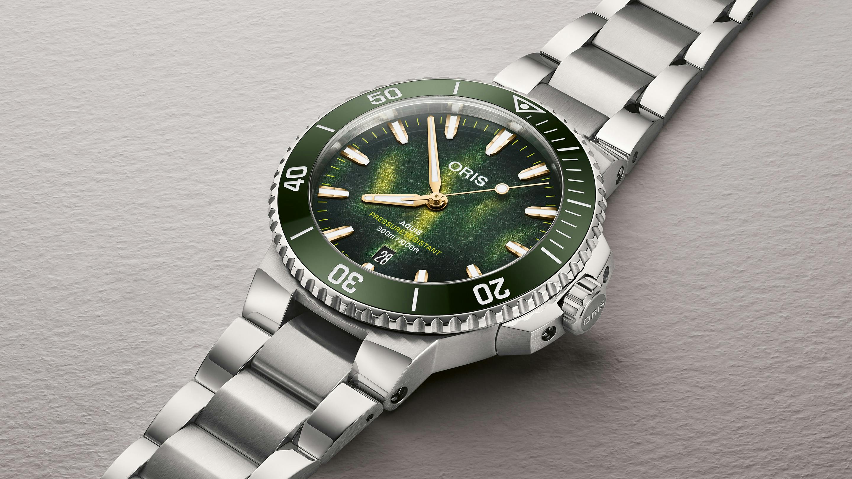 Oris Aquis Date Kelp Forest Limited Edition - photo