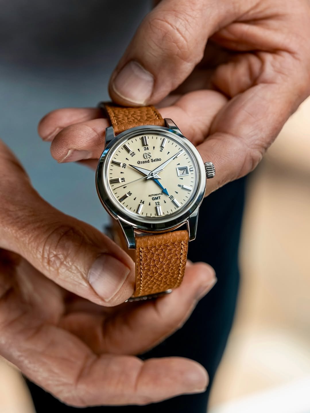 Wristshot by nicedily