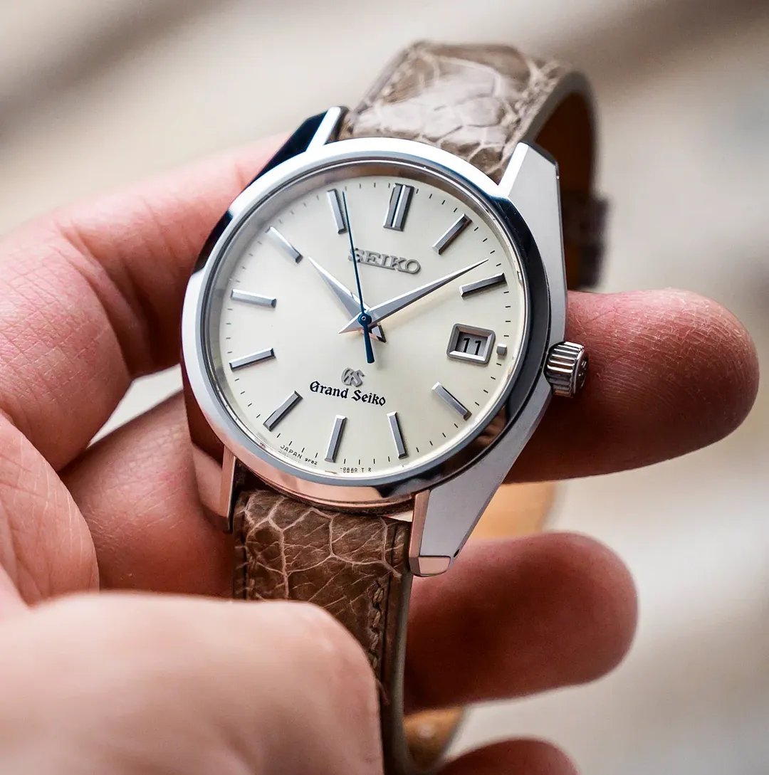Wristshot by watchestolove